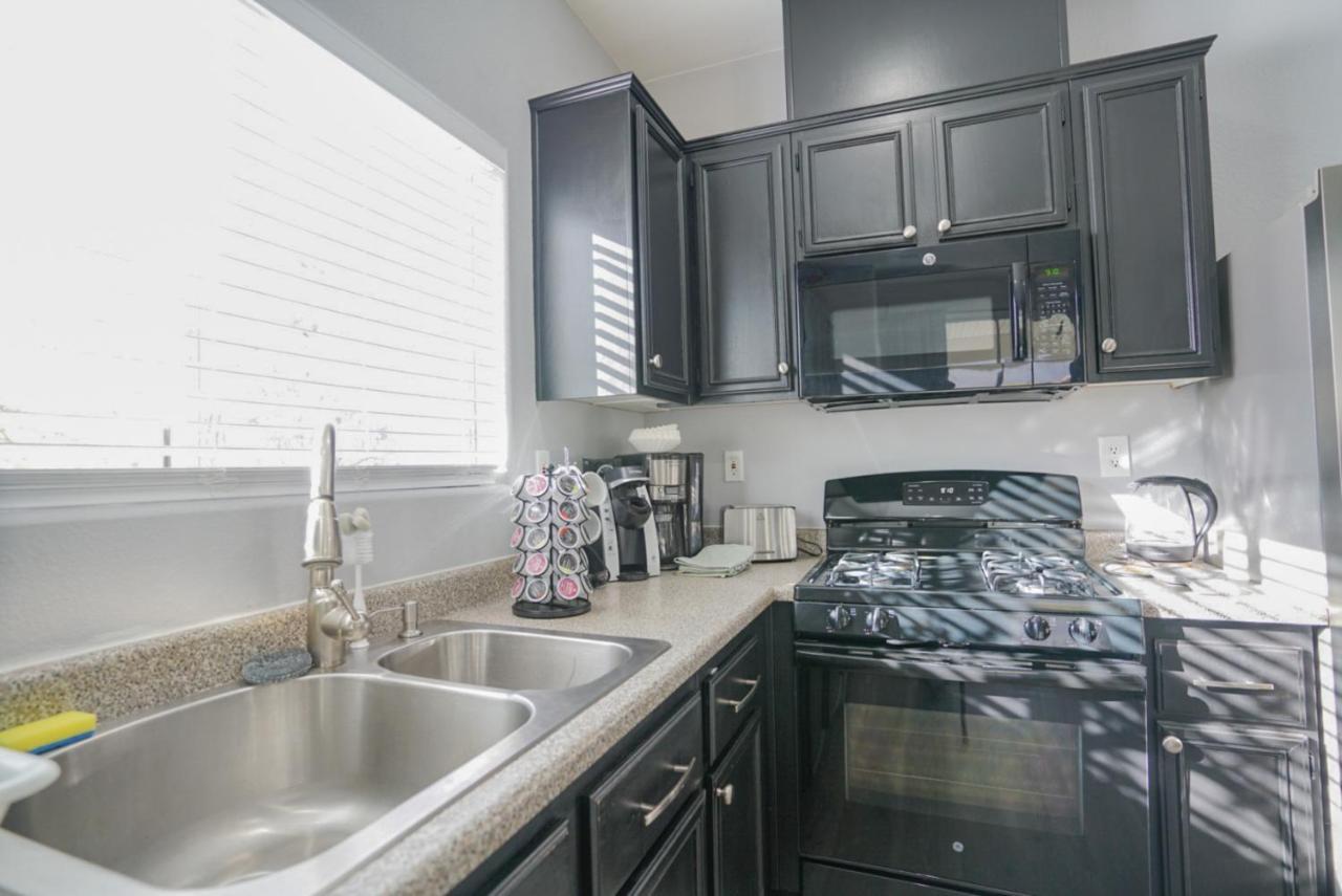 Ultra Modern Las Vegas Home 20Min From The Strip Extérieur photo
