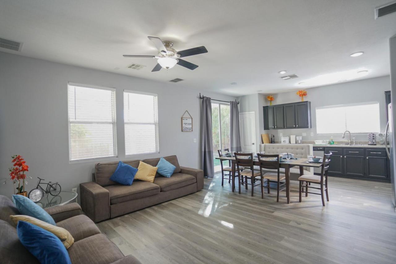 Ultra Modern Las Vegas Home 20Min From The Strip Extérieur photo