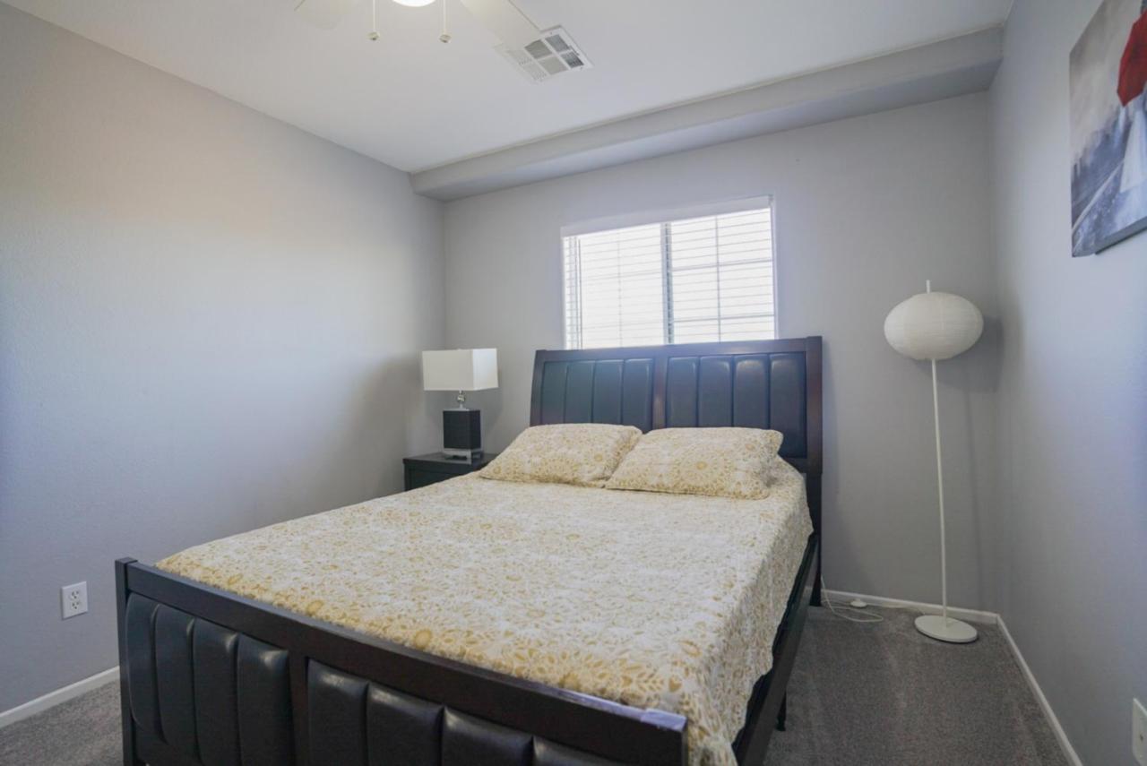 Ultra Modern Las Vegas Home 20Min From The Strip Extérieur photo